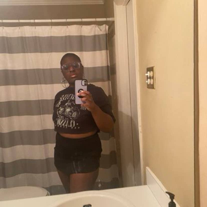 Looking for a roommate