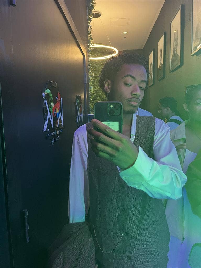 Looking for roommates