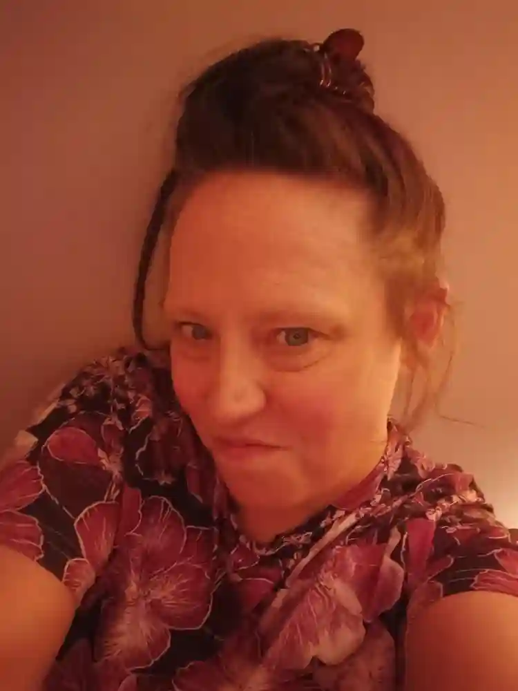 a single female/ Keep to myself