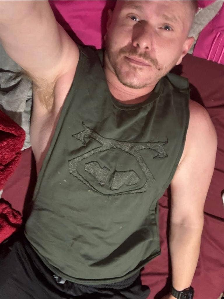 1 vet/service animal looking 4 pad
