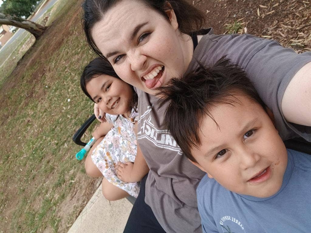 22 year old female wanting housing