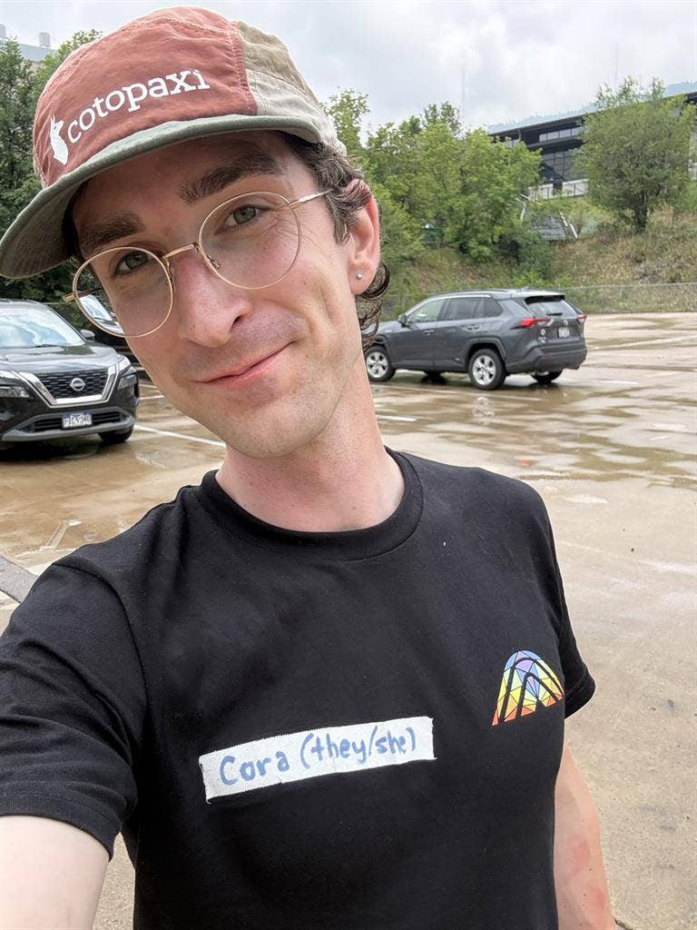 Looking for Roommate Near Boulder