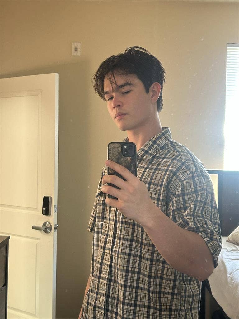 looking for roommate(s) PLEASE
