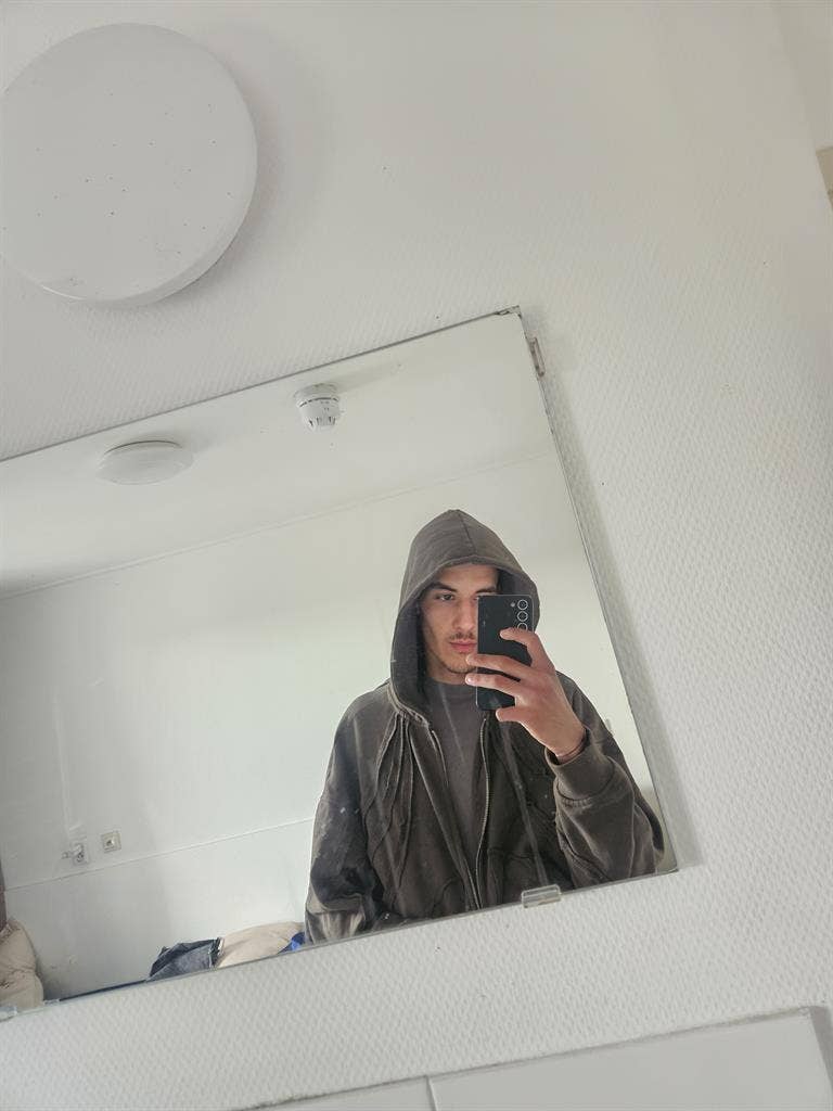 Looking for a room
