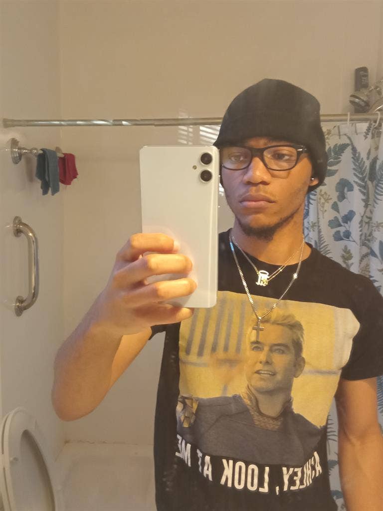 Looking for a roommate/room