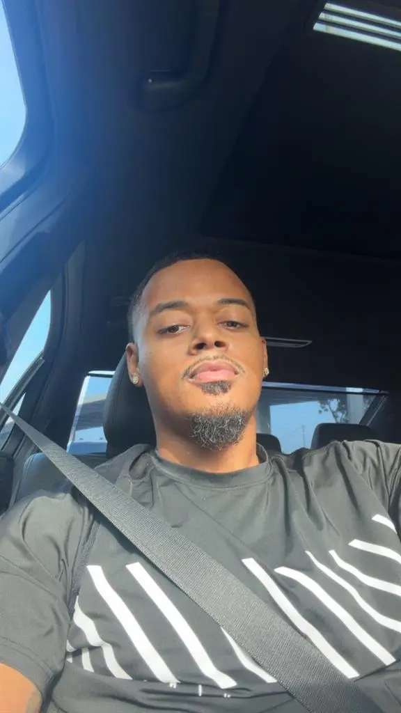 Looking to go half on rent & bills