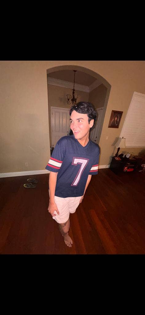 Looking for roomate