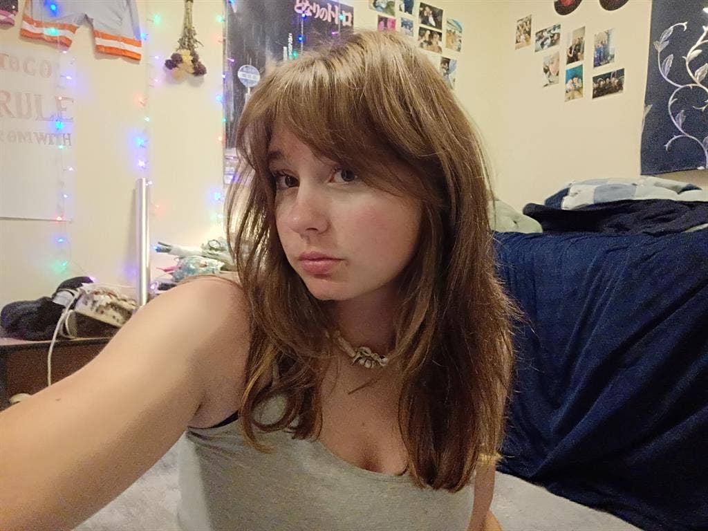 Looking for a roommate/room