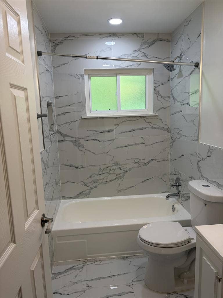 ROOMS FOR RENT 12 MIN FROM U.C