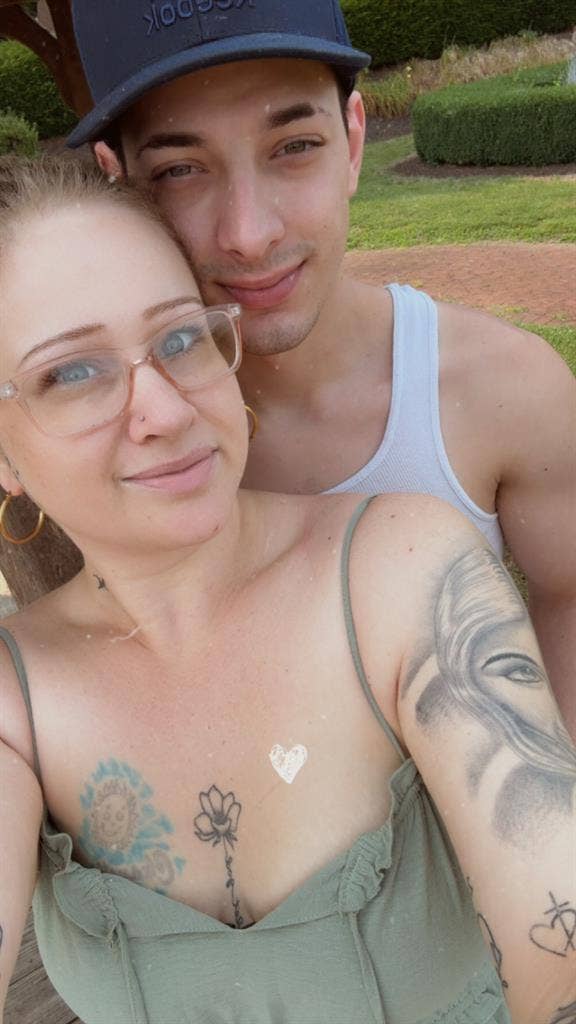 Married couple looking for room