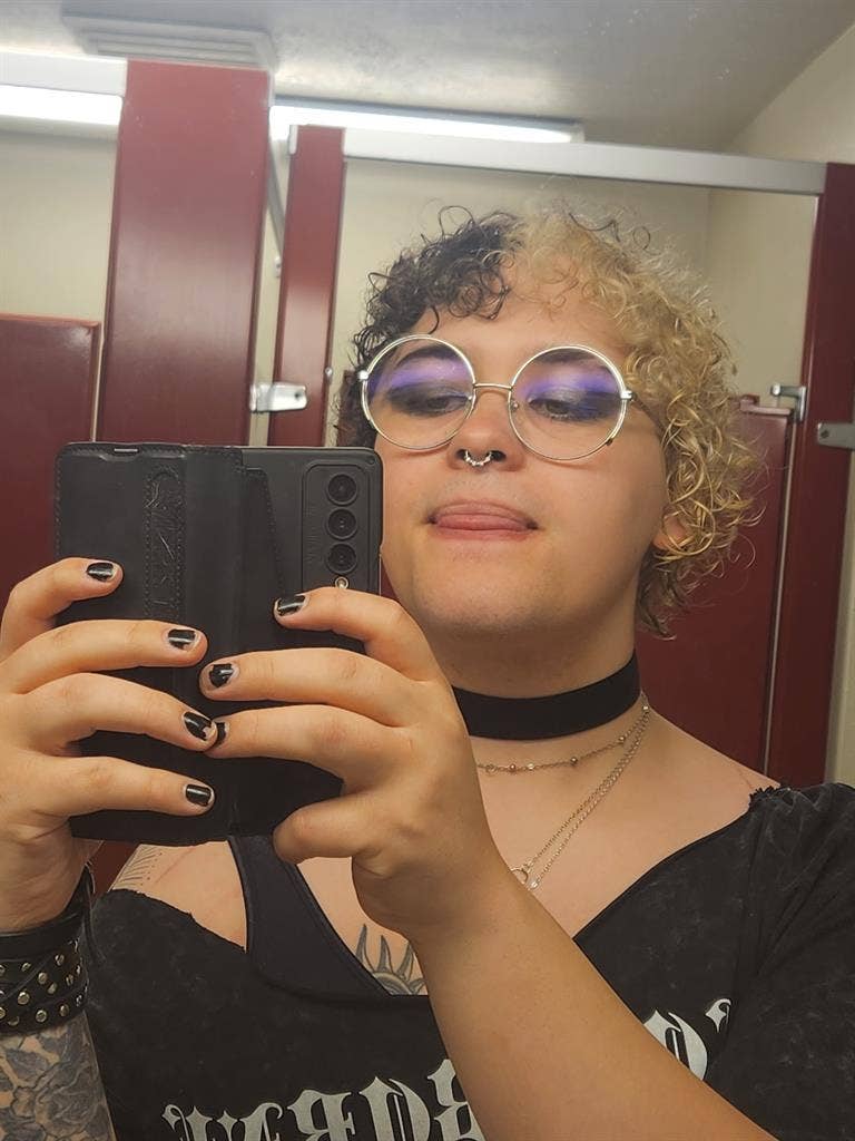 Trans woman looking for queer folks