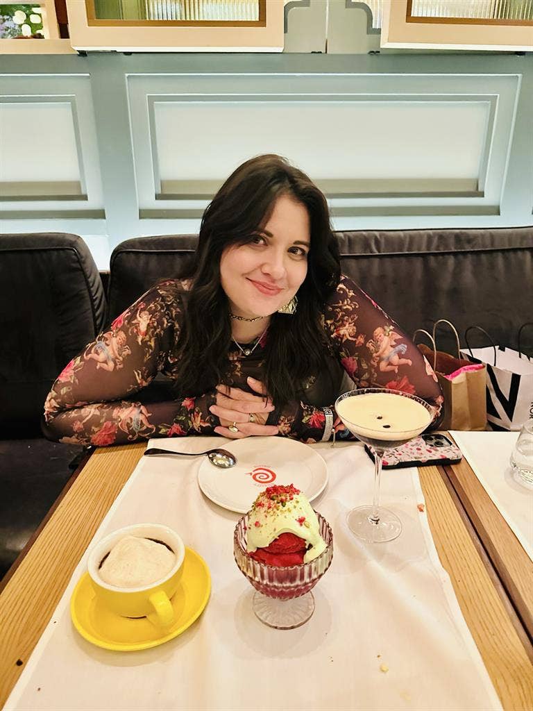 Female, 37y0, plus a cat