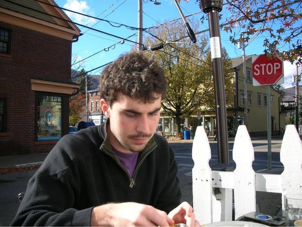 25M Looking for priv room manhattan