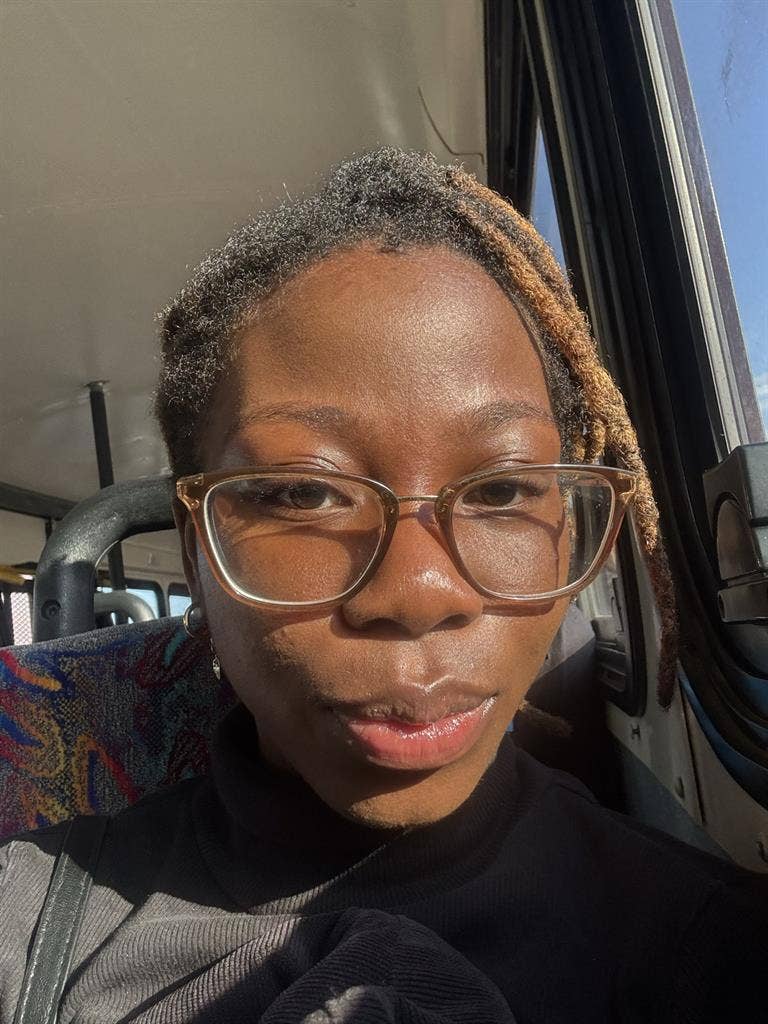 Looking for a Room by 10/1