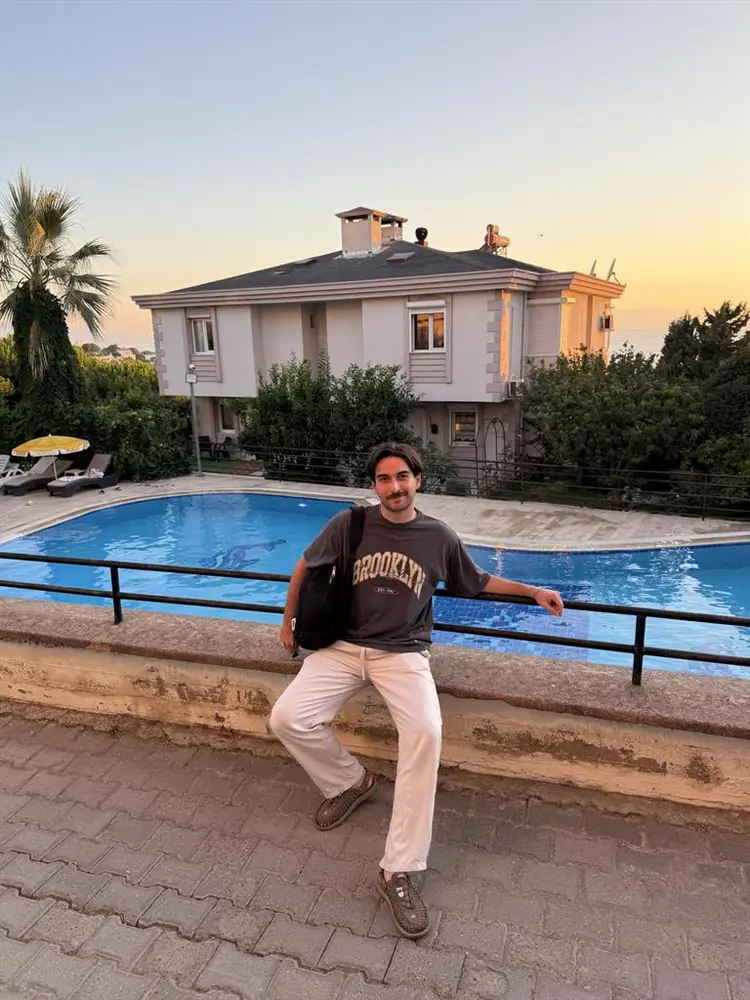 Looking for room for master student