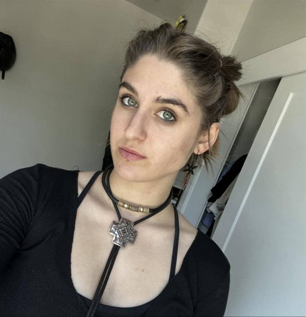 Looking for a room to move in asap!