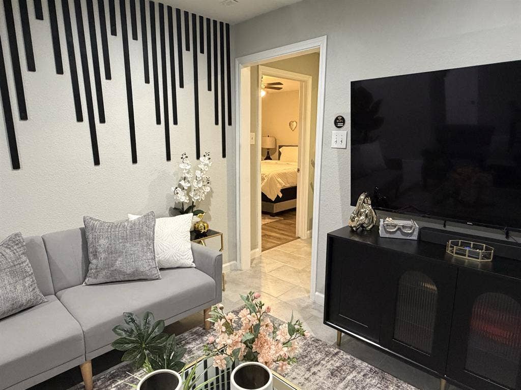 Elegant 4 BDR near Medical Centerr