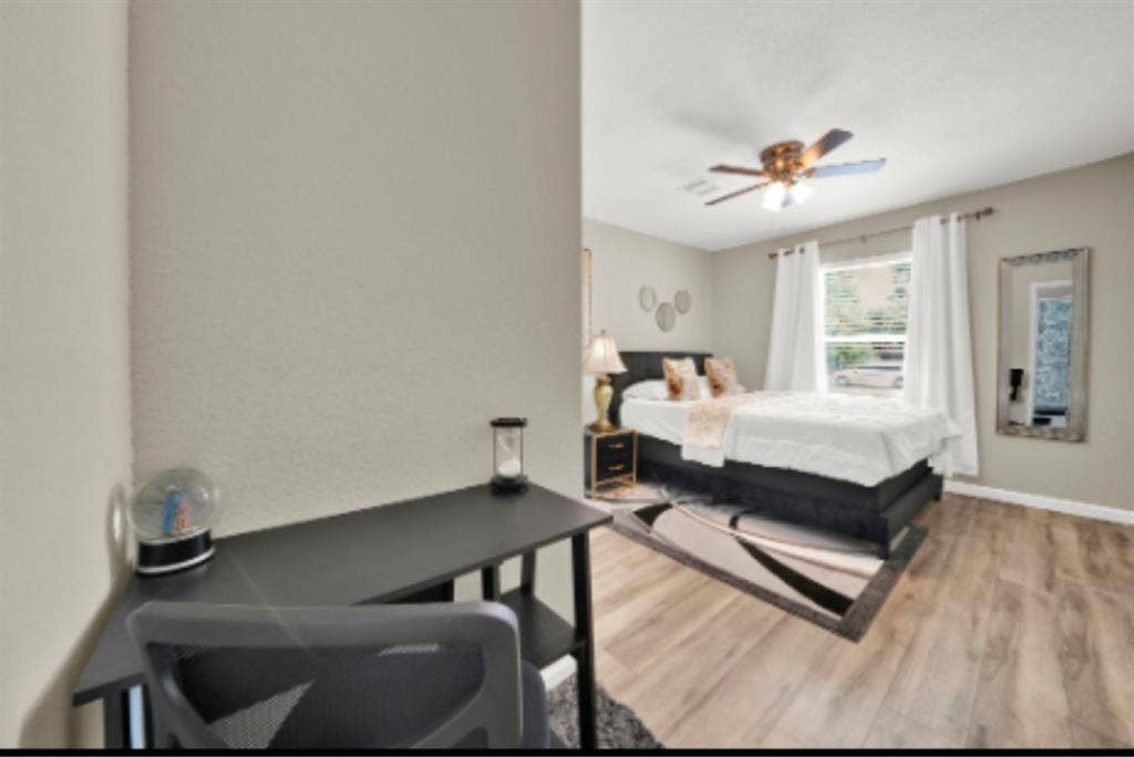 Elegant 4 BDR near Medical Centerr