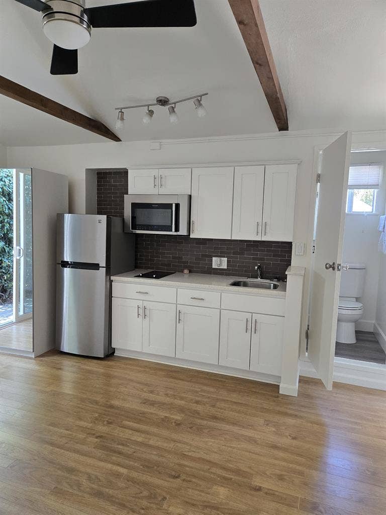 Studio Cottage, Downtown Mtn.View