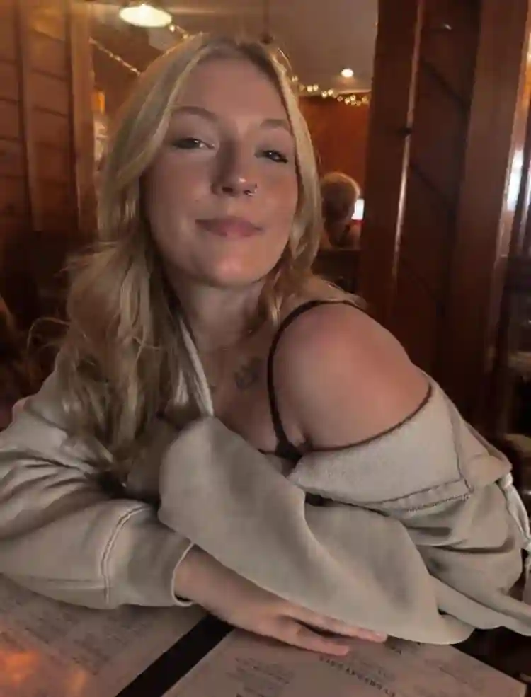 Claraviolety gmal.c om