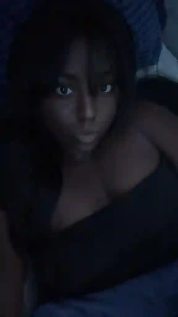 Iso female roommate near Howard cc