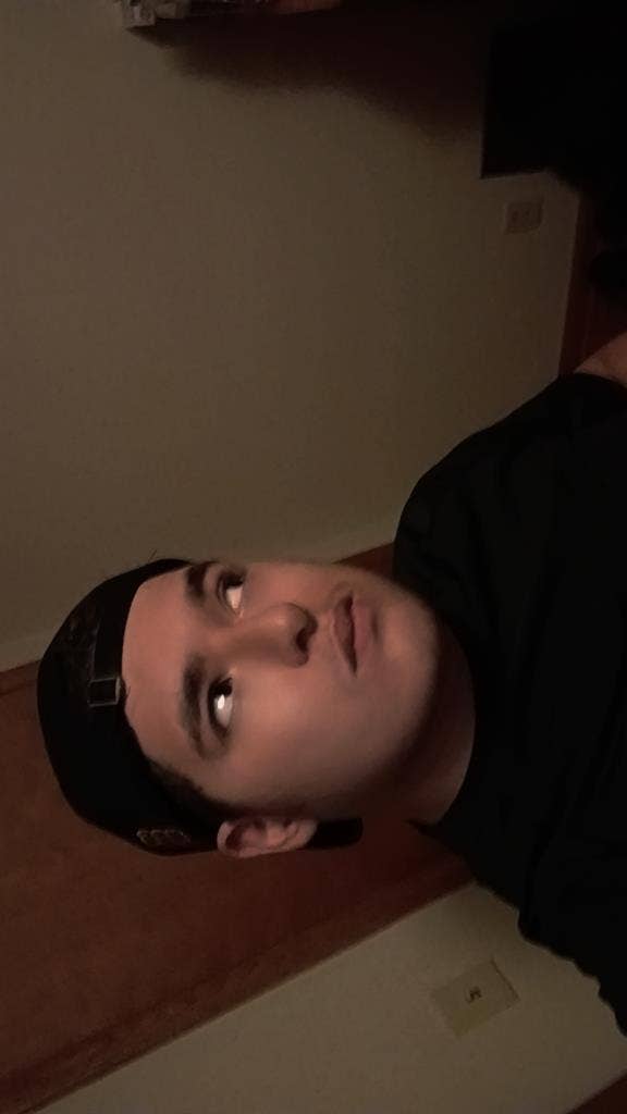 Hey. I'm Kurt looking for roommates
