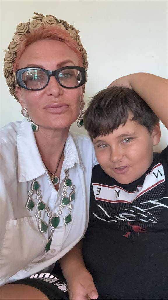 Mom & 9-year-old son seeking room