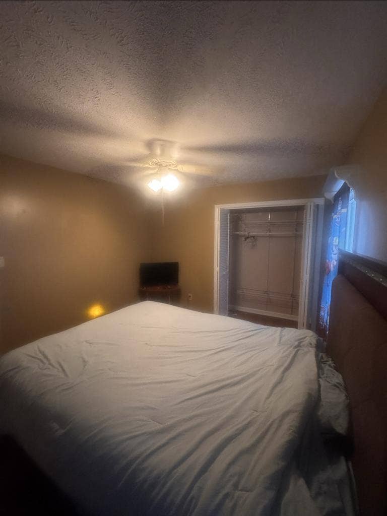 Furnished Room full Bathroom