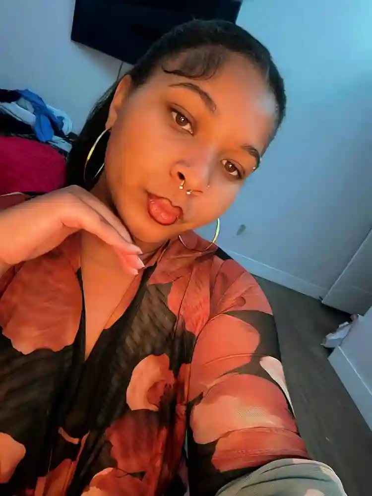 Looking for a roommate