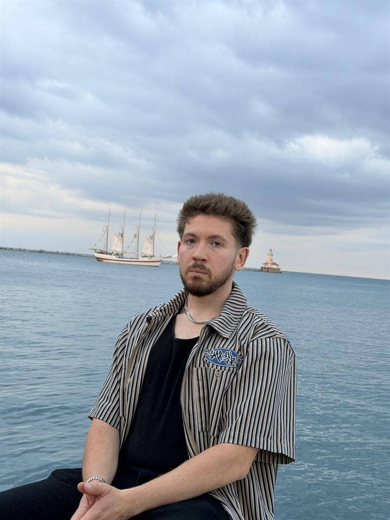 Looking for a room in crystal lake!