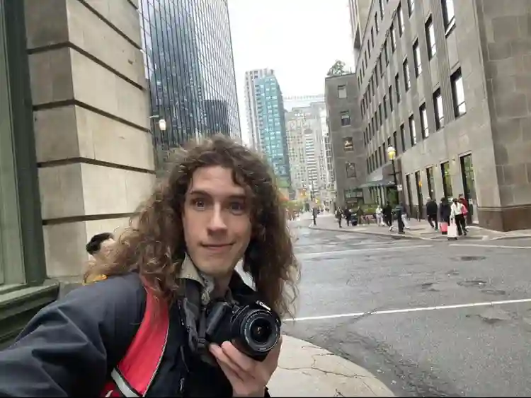 Two 20 y/o friends looking for 3rd