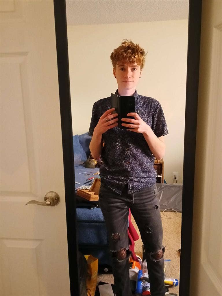 Queer Nerd Looking for a Room