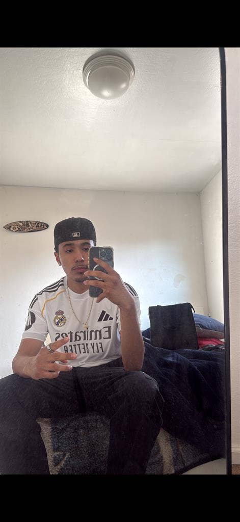 Looking for a roommate