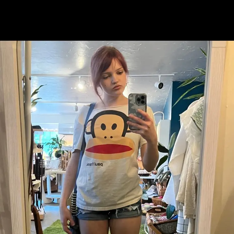 18, female, first time in Cali!
