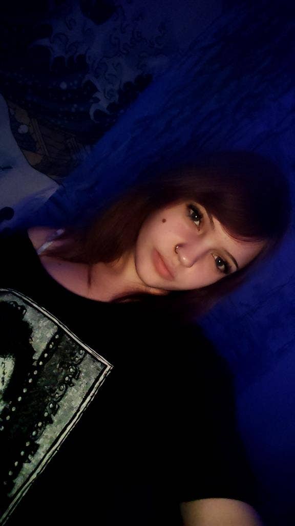 18, female, first time in Cali!