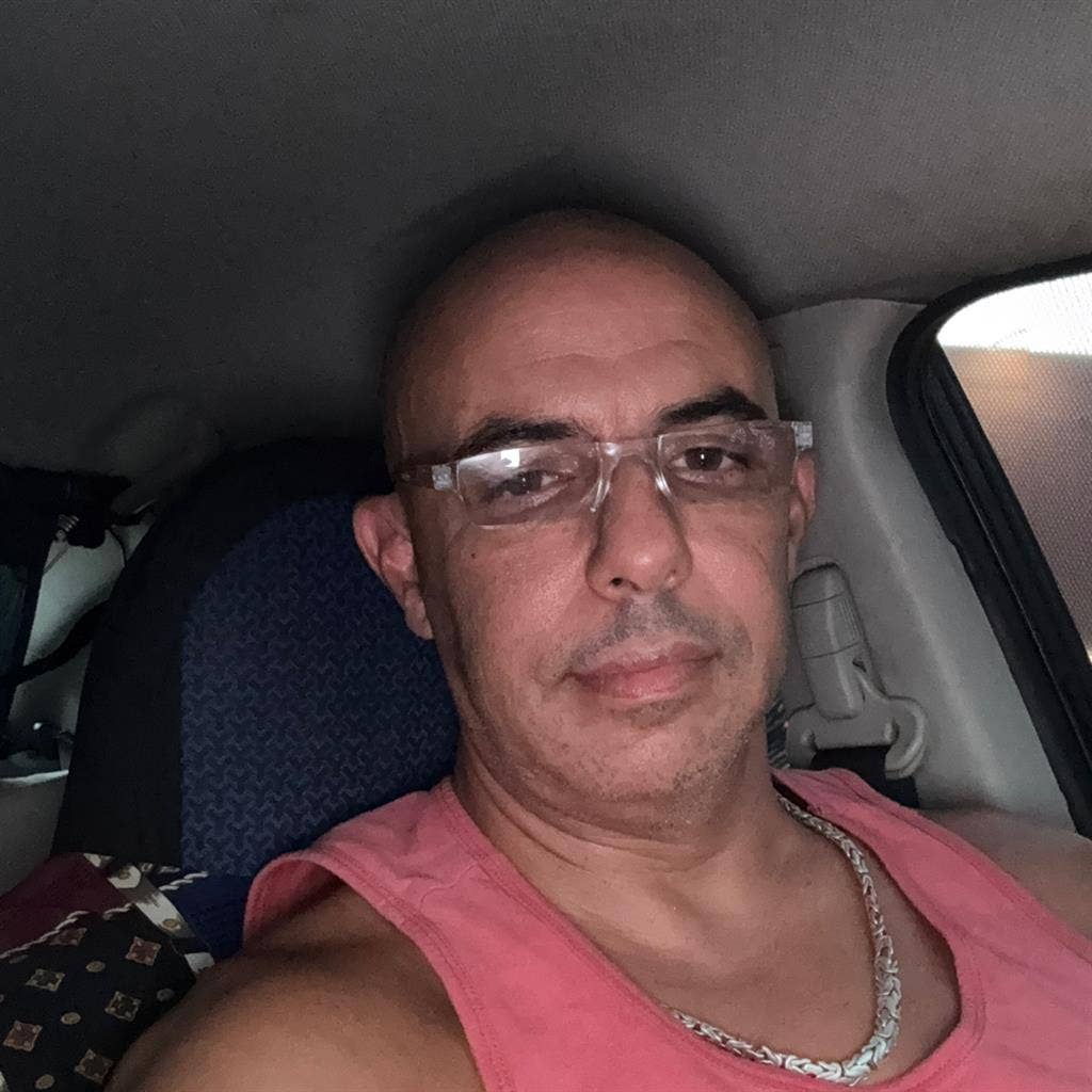 I’m seeking a room in Arlington tx