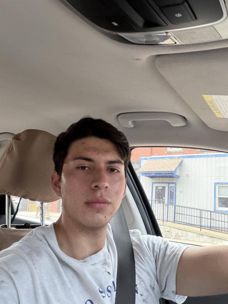 Hi my name is Walter Yupa