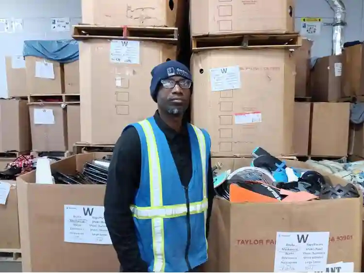 Quiet,Goodwill employee seeks room!