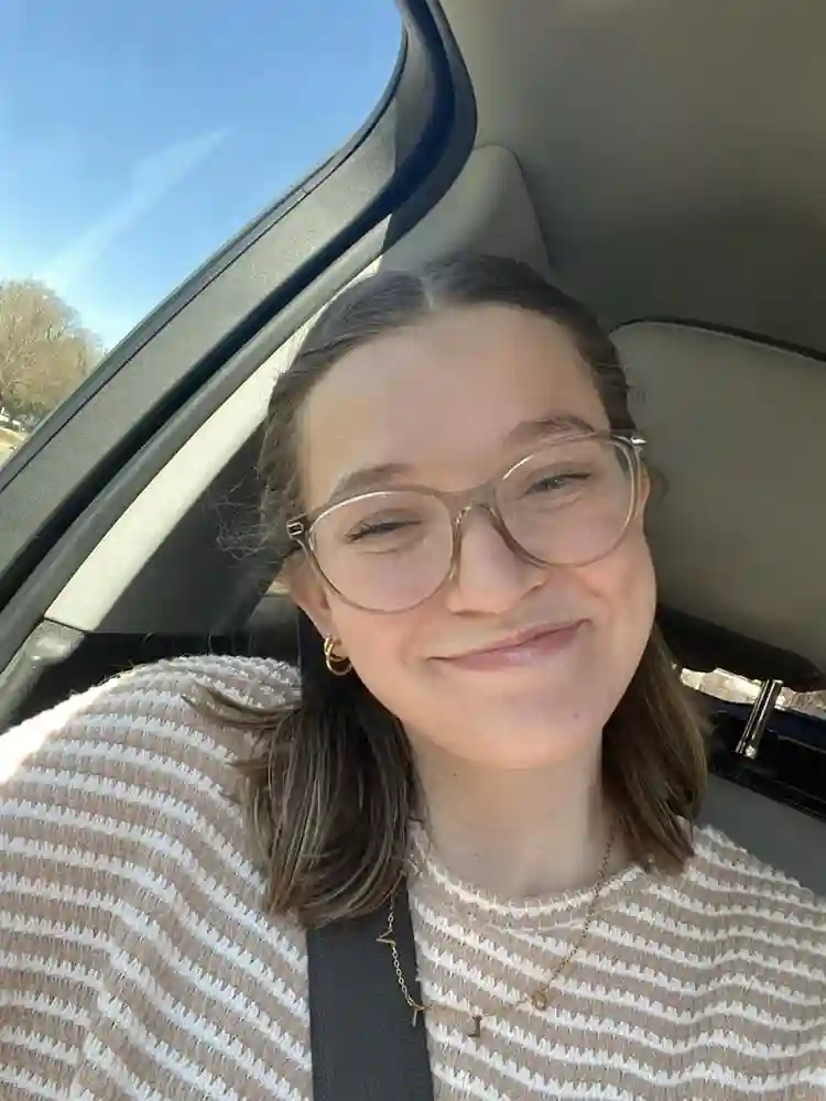 23 year old needing a roomate!