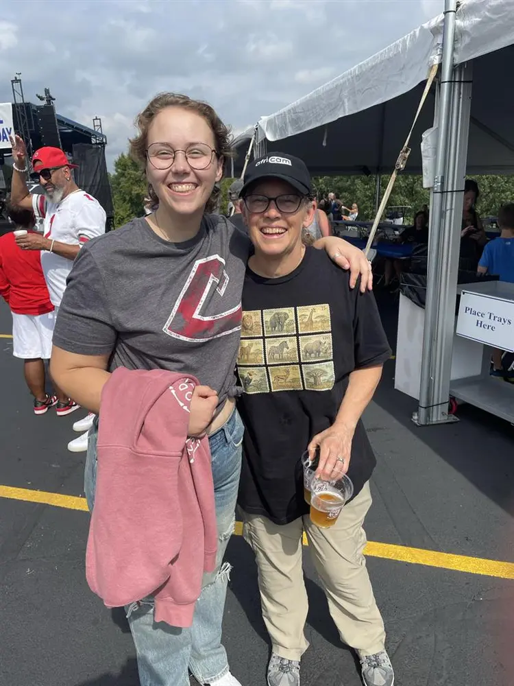 looking for a roomie:)