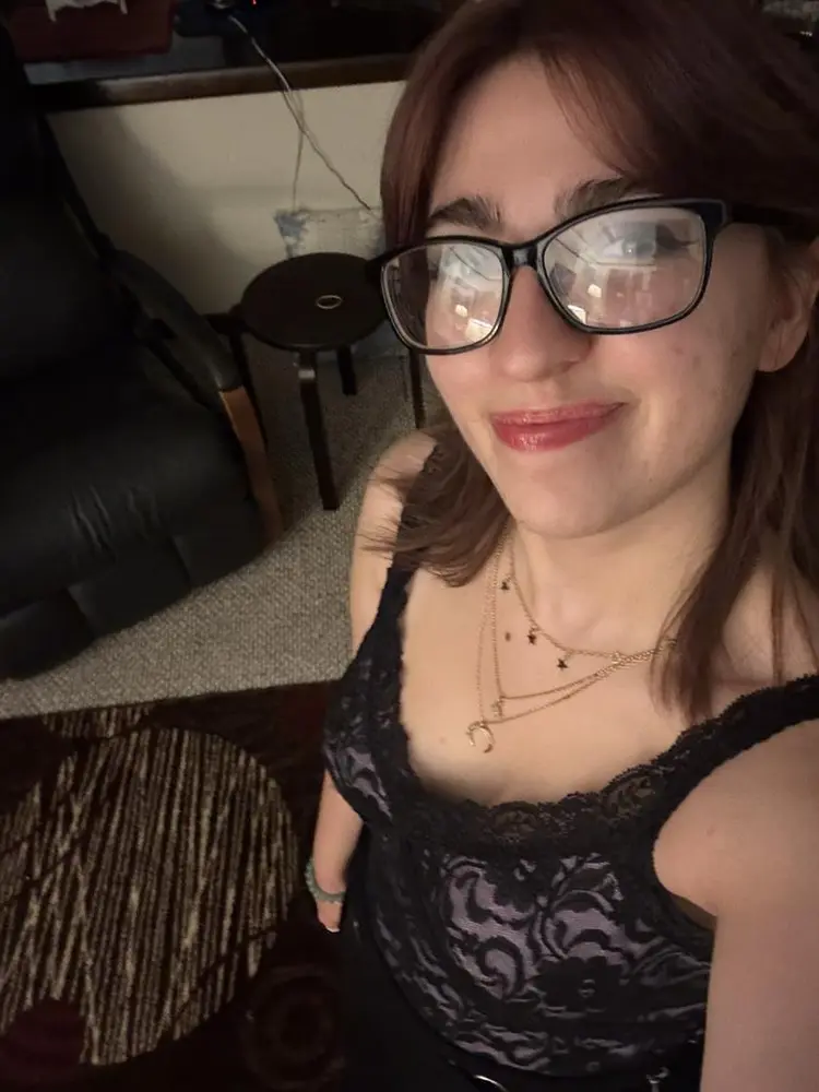 Looking for a room/roomie