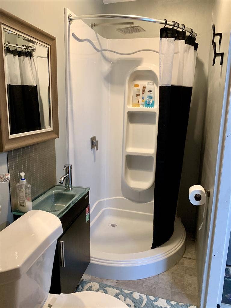 Peaceful Guesthouse For Rent!