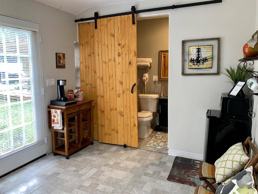 Peaceful Guesthouse For Rent!