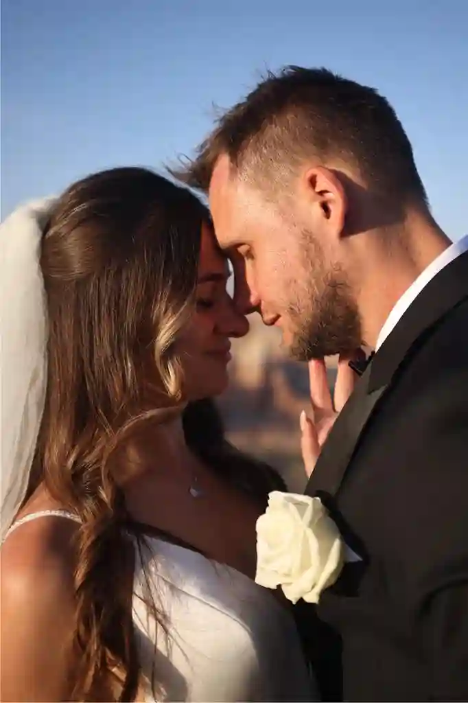 Adventurous couple 4 months on Oahu