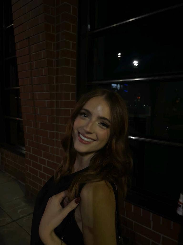 Looking for a girl roommate