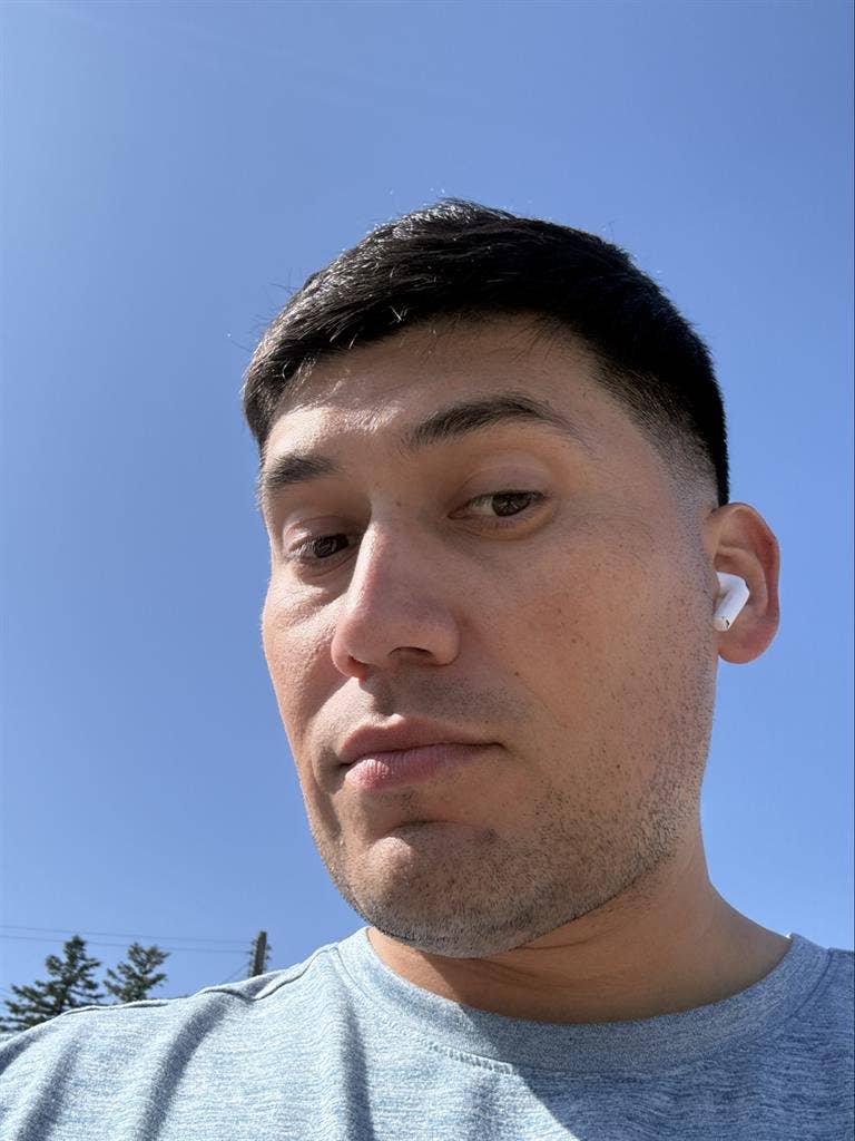 Looking for a room to rent for a ye