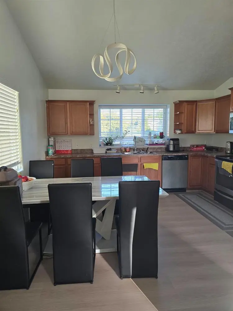Bedrooms for rent