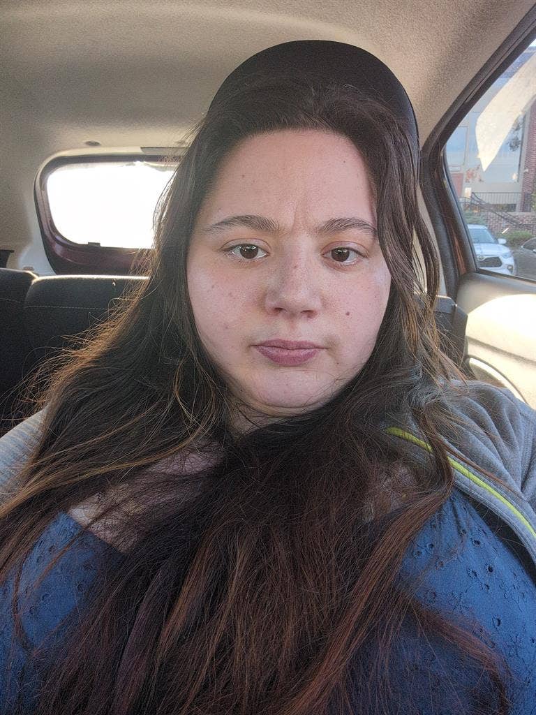 Looking for roommate