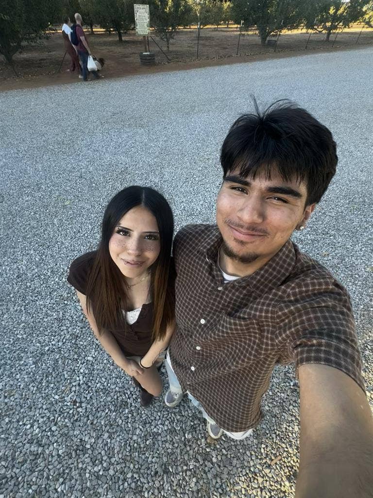 Looking for roommate or rent w/guys