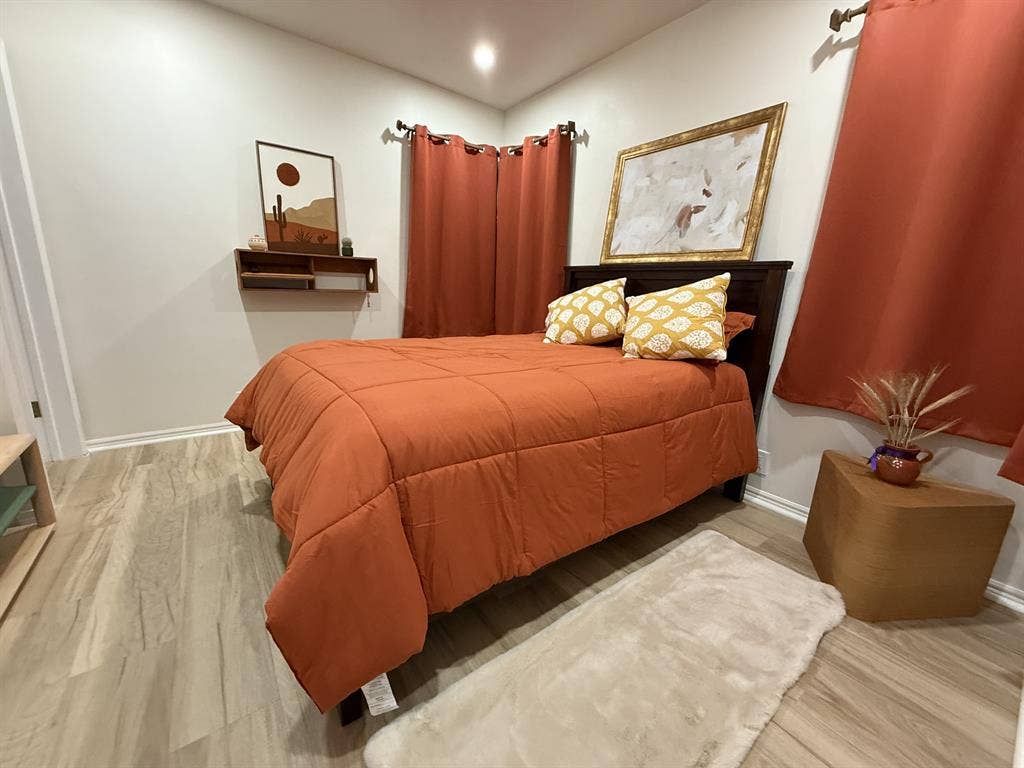1 room available by Nov 1st. Furnis